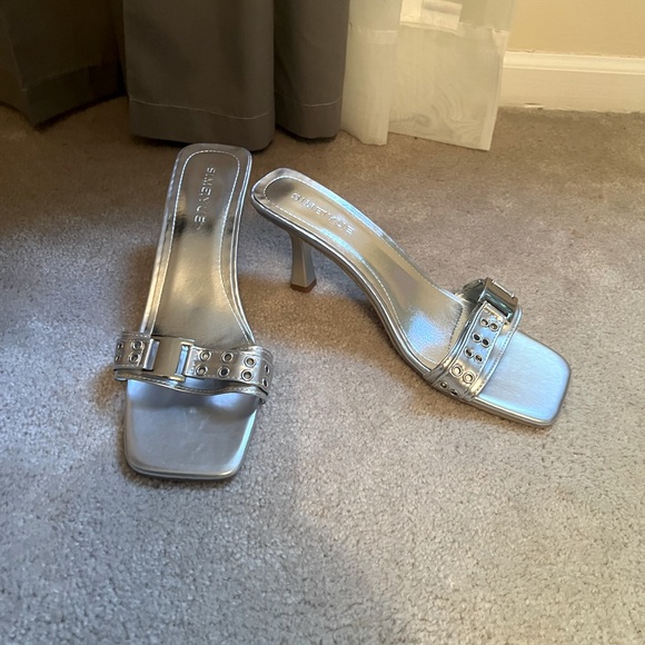 Shoes - 2for $20 New Sliver 3” Heels